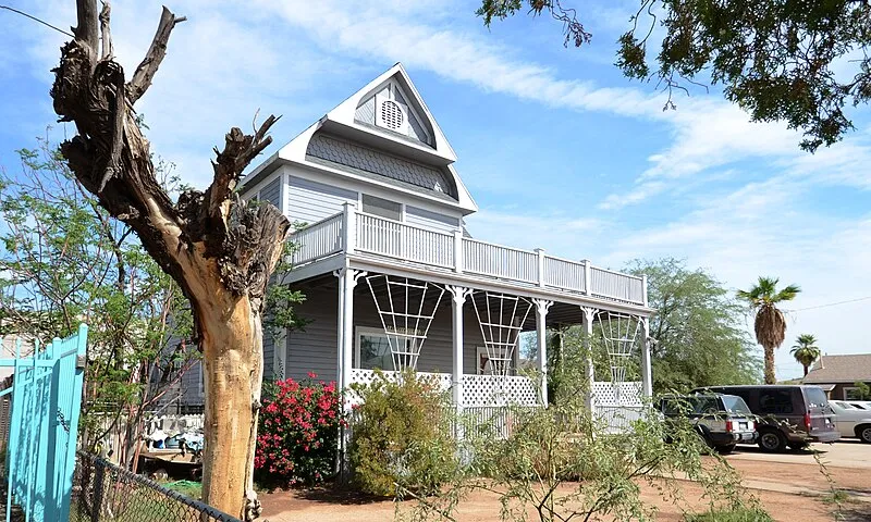 Bragg's Pies Building, Maricopa